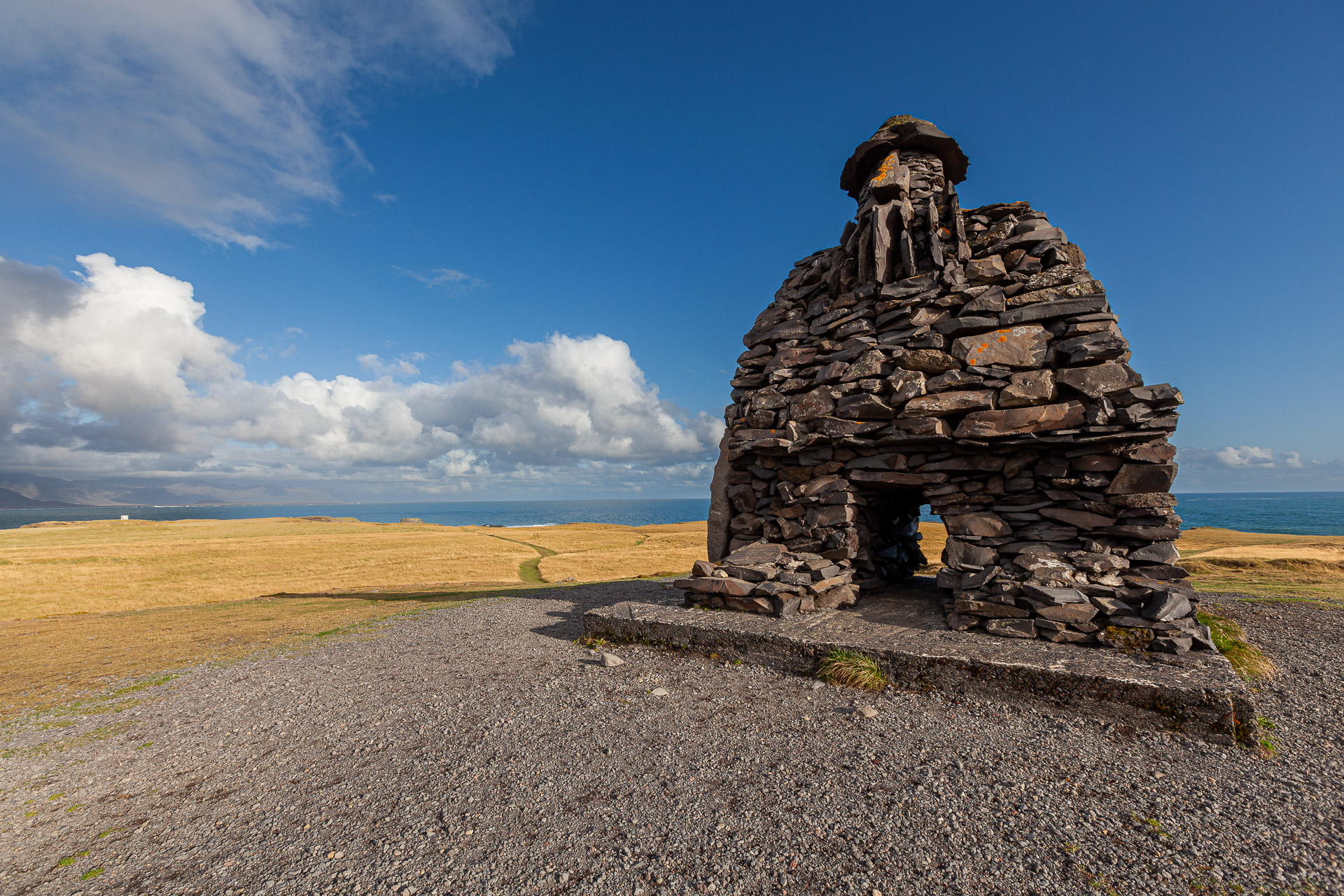 Памятник Бьярду Снефеллсасу (Bárður Snæfellsás Statue). Фото: © Александр Трофимов. 2009